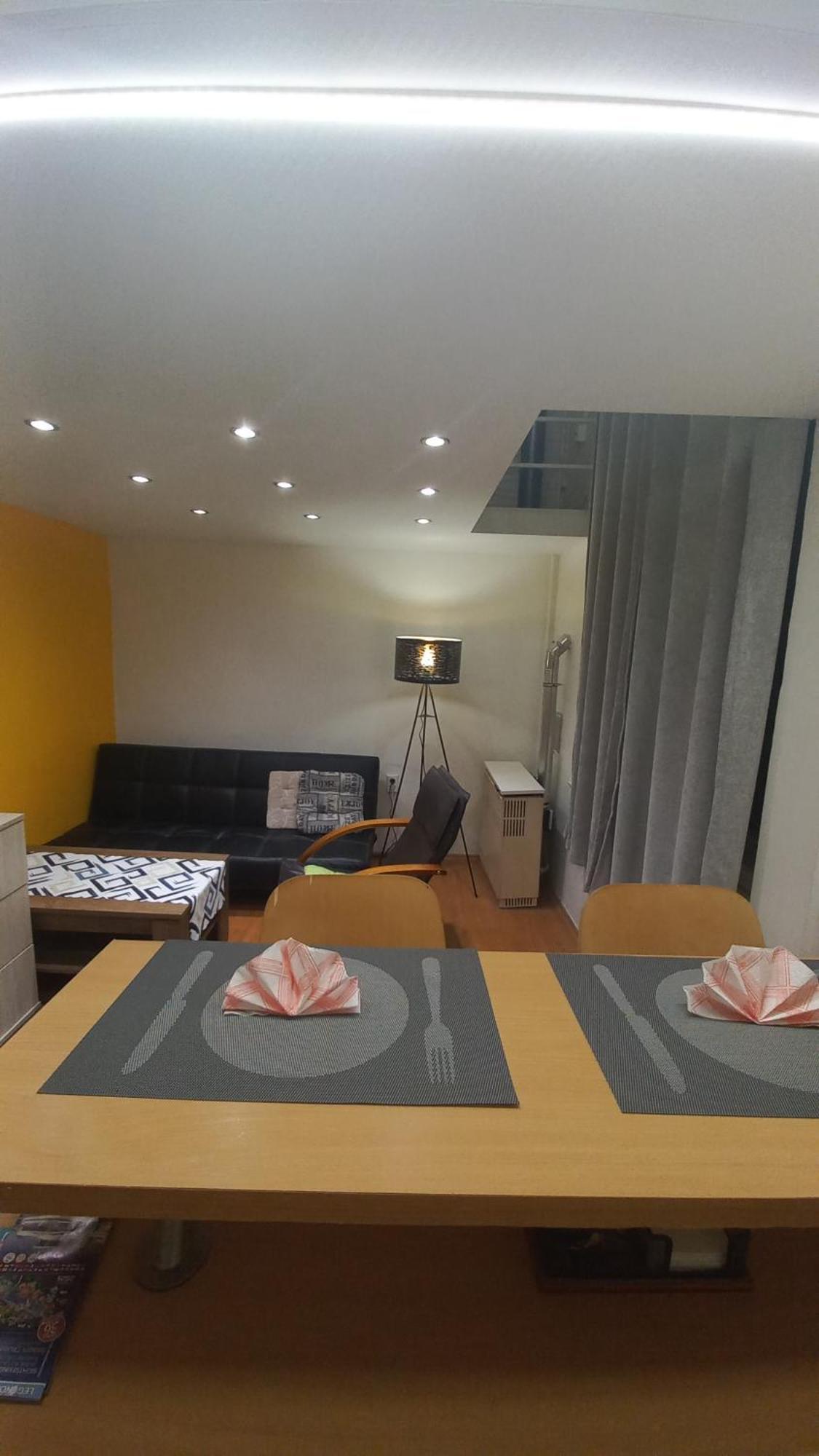 Goldapartment Apartman *